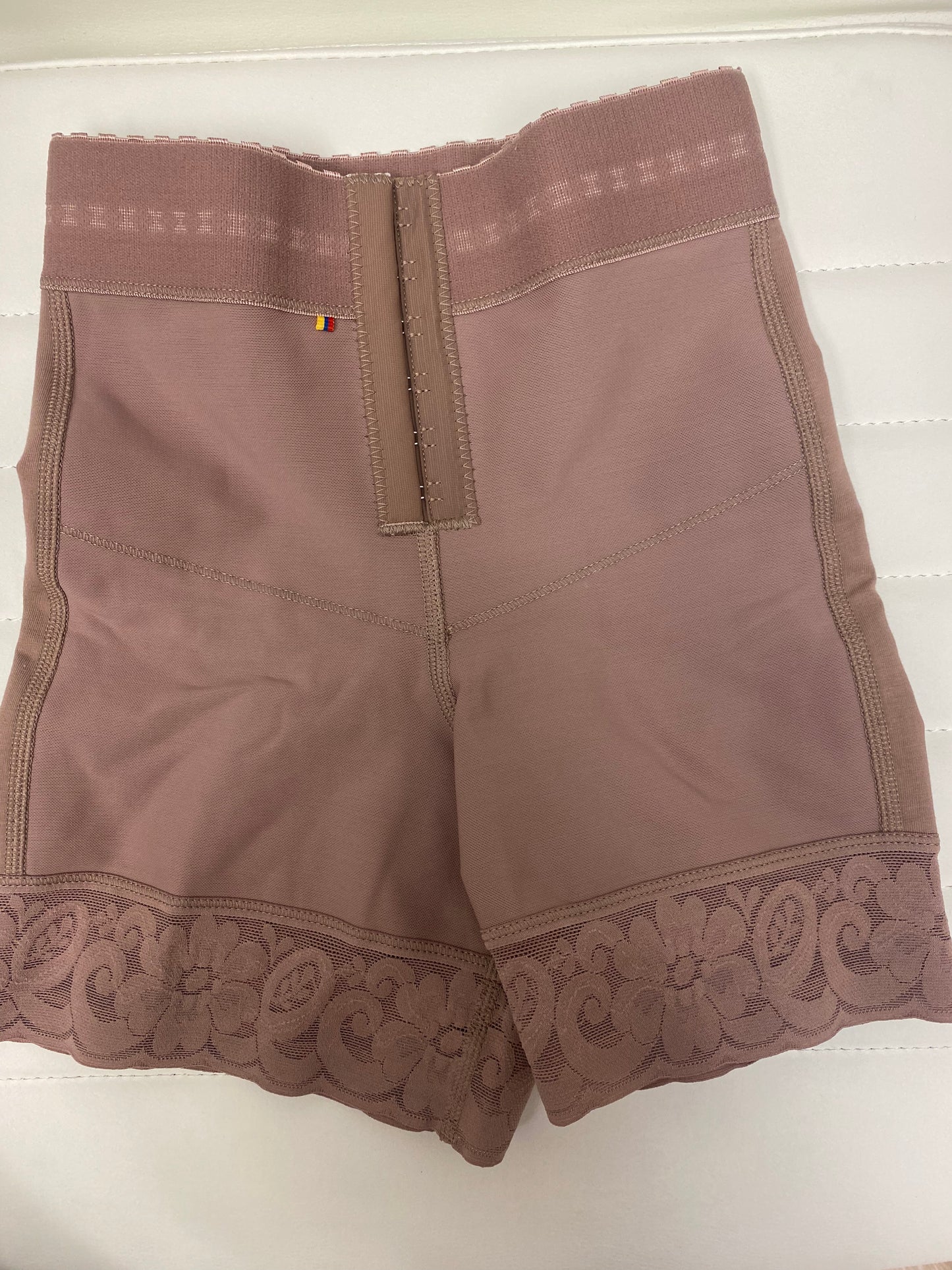 7070 Short sin Costuras